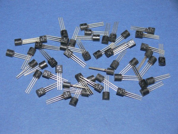 SF827C Silizium Transistor NPN von RFT Vintage TO92 Gehäuse 50 Stück Lot