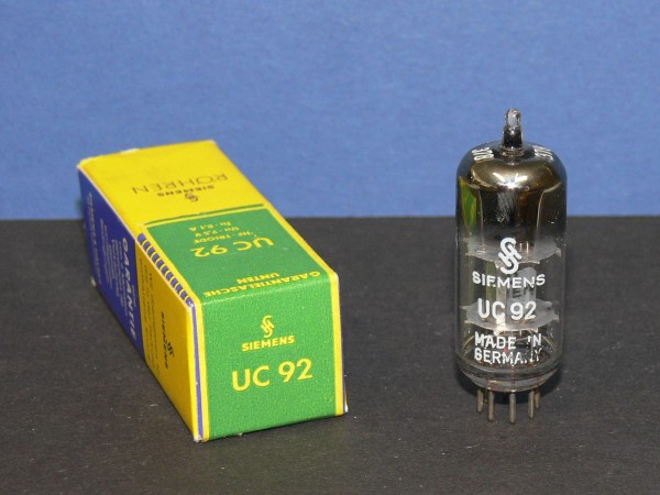 SIEMENS UC92 Röhre Tube Hoch Vacuum Triode Elektronenröhre neu in OVP