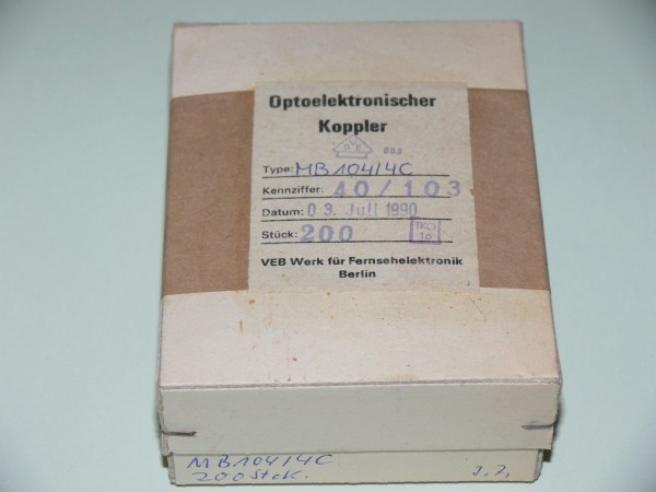 200 Stück Optokoppler DIP 8, Modell: MB104/4C, VEB Berlin, DC: 90, NOS in OVP