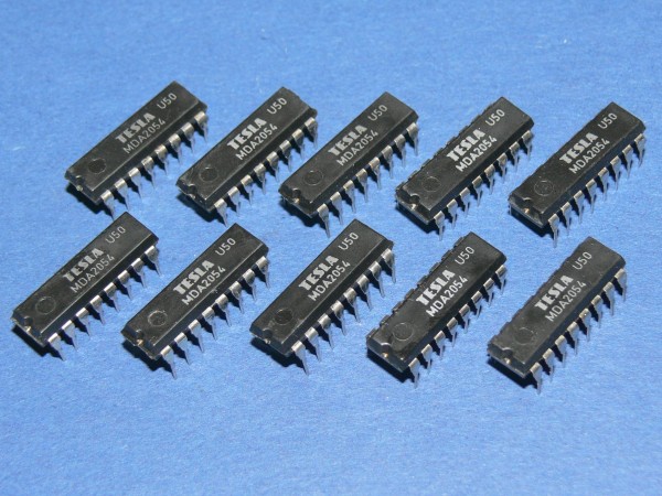 TESLA MDA2054 = TDA2054 IC DIL-16 Pre-Amp mit ALC für Cr-O2 Cassette 10 Stk Lot